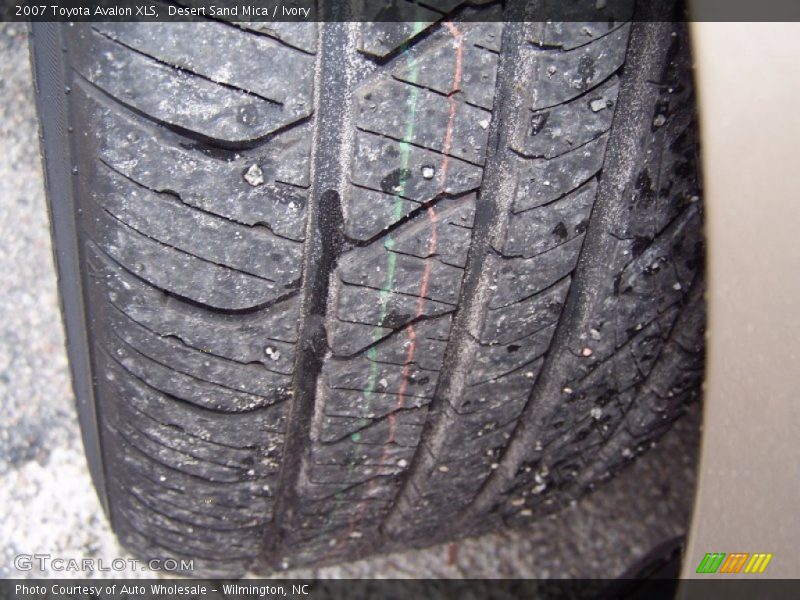 Desert Sand Mica / Ivory 2007 Toyota Avalon XLS