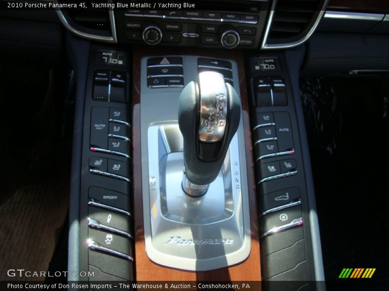 Yachting Blue Metallic / Yachting Blue 2010 Porsche Panamera 4S