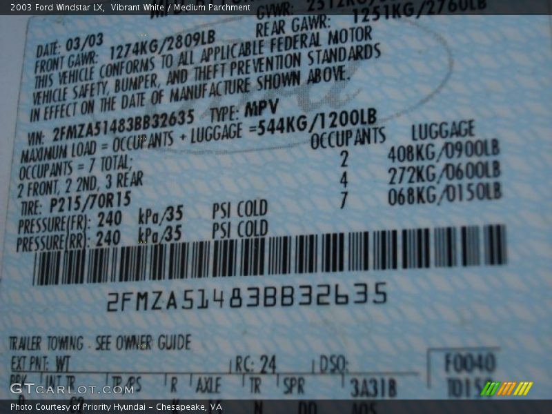 Vibrant White / Medium Parchment 2003 Ford Windstar LX