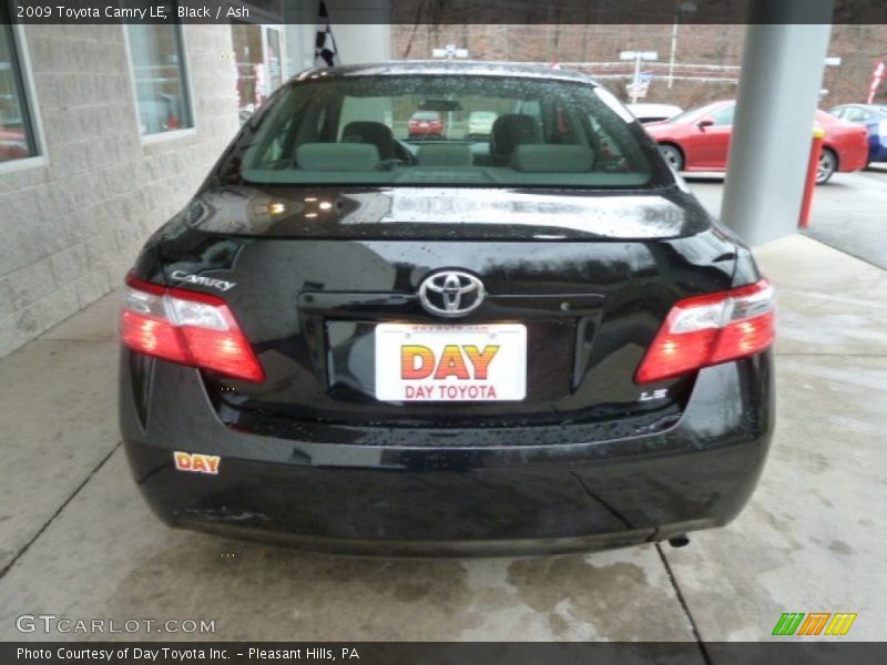 Black / Ash 2009 Toyota Camry LE