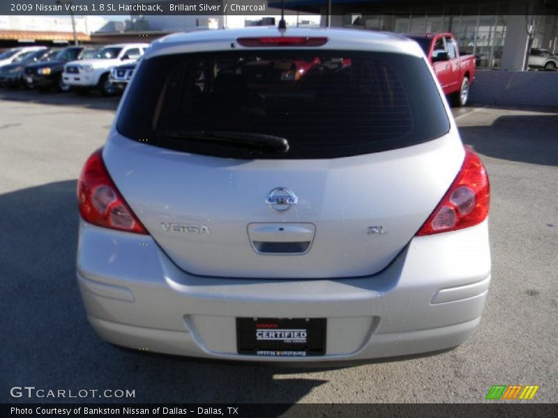 Brillant Silver / Charcoal 2009 Nissan Versa 1.8 SL Hatchback