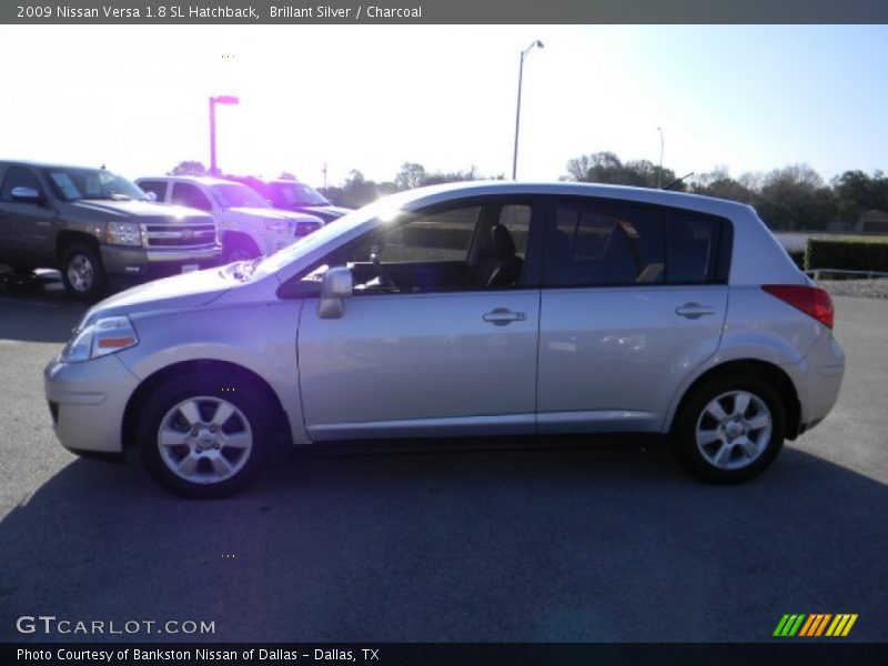 Brillant Silver / Charcoal 2009 Nissan Versa 1.8 SL Hatchback