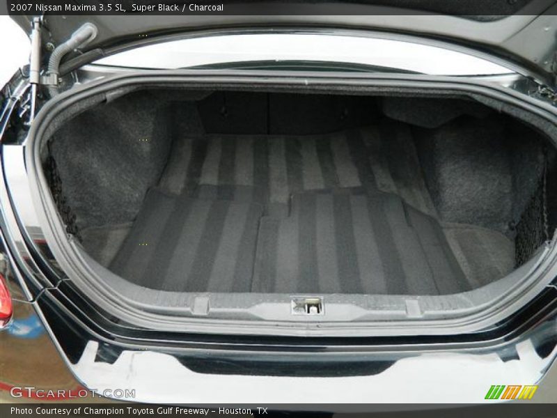  2007 Maxima 3.5 SL Trunk