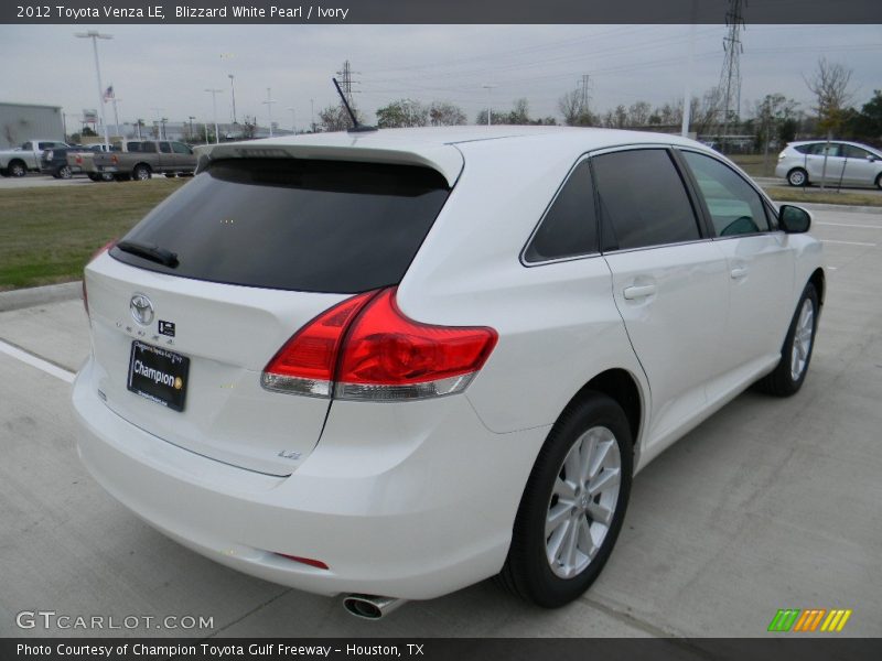 Blizzard White Pearl / Ivory 2012 Toyota Venza LE