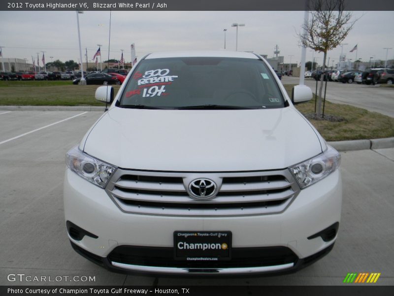 Blizzard White Pearl / Ash 2012 Toyota Highlander V6