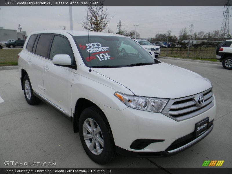 Blizzard White Pearl / Ash 2012 Toyota Highlander V6