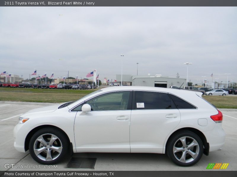 Blizzard Pearl White / Ivory 2011 Toyota Venza V6