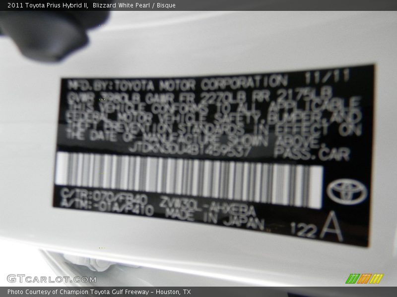 Blizzard White Pearl / Bisque 2011 Toyota Prius Hybrid II