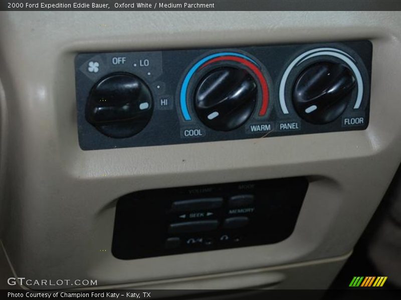 Oxford White / Medium Parchment 2000 Ford Expedition Eddie Bauer