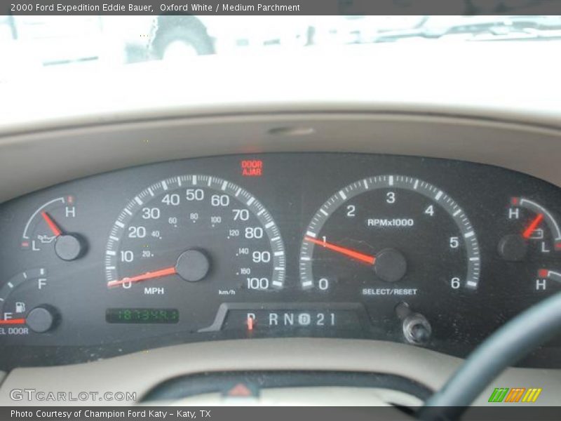 Oxford White / Medium Parchment 2000 Ford Expedition Eddie Bauer