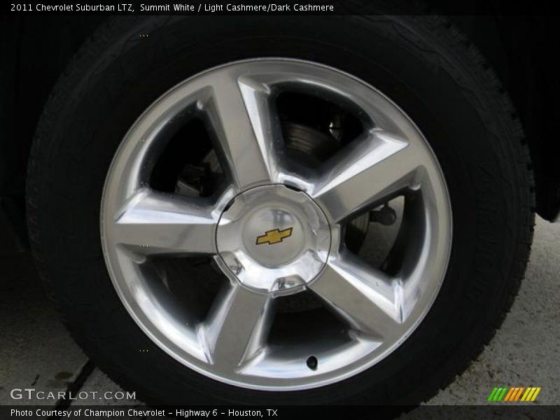 Summit White / Light Cashmere/Dark Cashmere 2011 Chevrolet Suburban LTZ