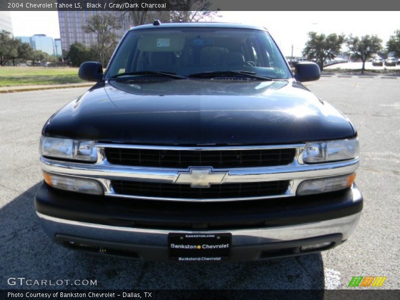 Black / Gray/Dark Charcoal 2004 Chevrolet Tahoe LS