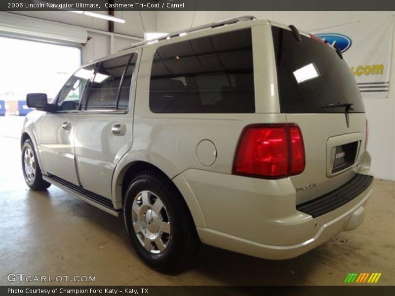 Cashmere Tri-Coat / Camel 2006 Lincoln Navigator Ultimate