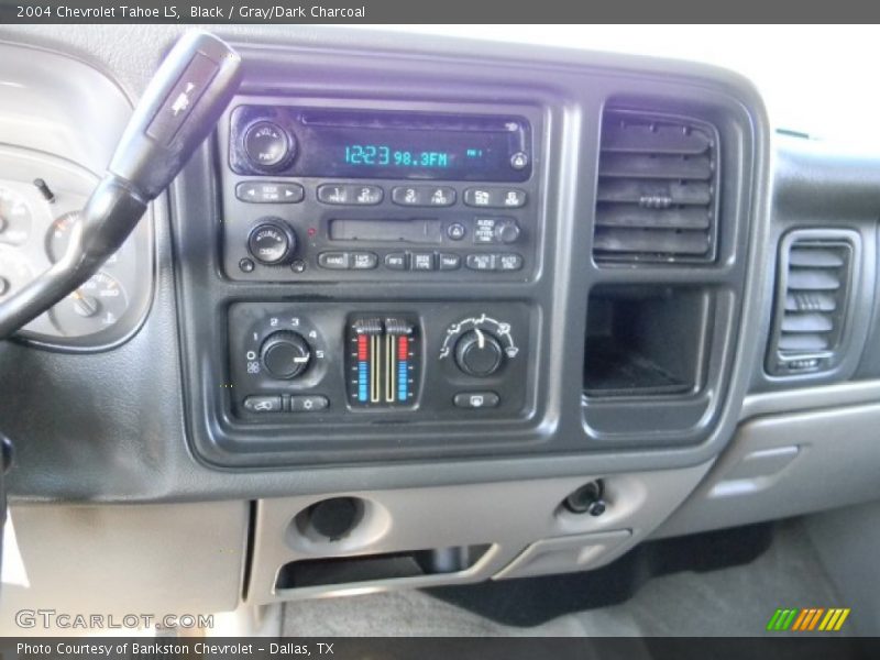 Black / Gray/Dark Charcoal 2004 Chevrolet Tahoe LS