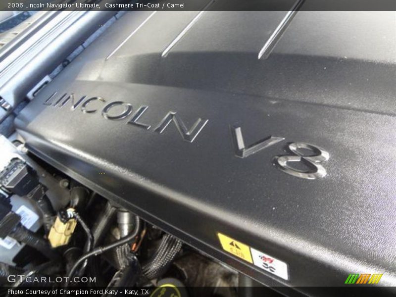 Cashmere Tri-Coat / Camel 2006 Lincoln Navigator Ultimate