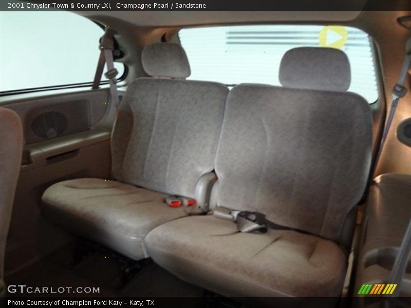 Champagne Pearl / Sandstone 2001 Chrysler Town & Country LXi