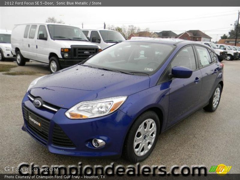 Sonic Blue Metallic / Stone 2012 Ford Focus SE 5-Door