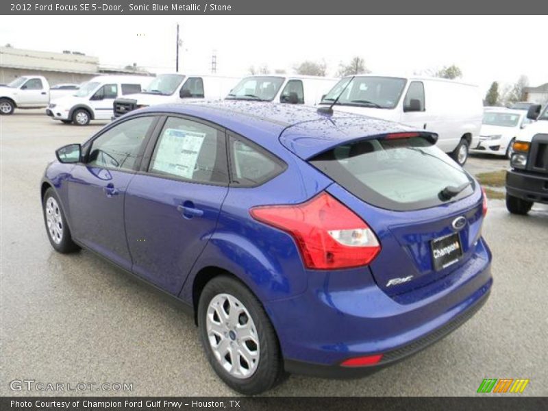 Sonic Blue Metallic / Stone 2012 Ford Focus SE 5-Door