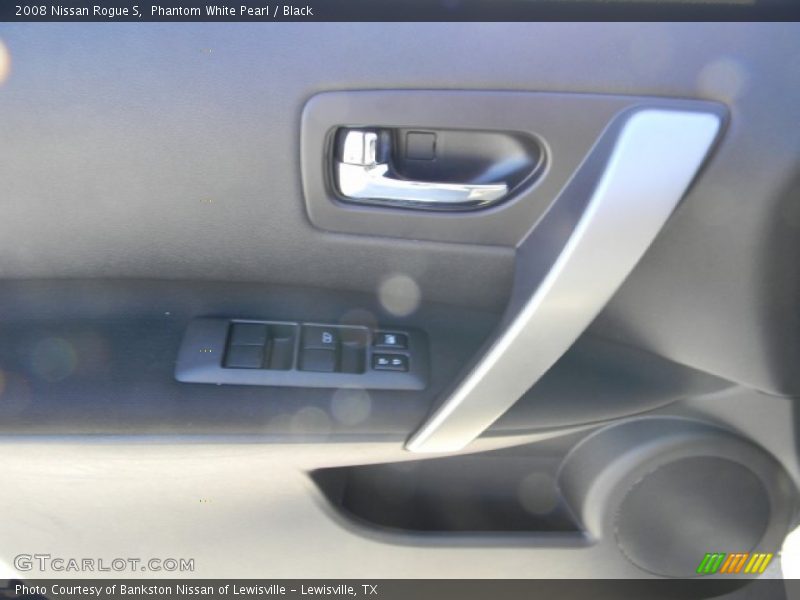Phantom White Pearl / Black 2008 Nissan Rogue S