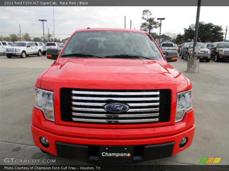 Race Red / Black 2011 Ford F150 XLT SuperCab