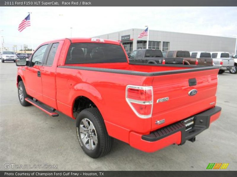 Race Red / Black 2011 Ford F150 XLT SuperCab