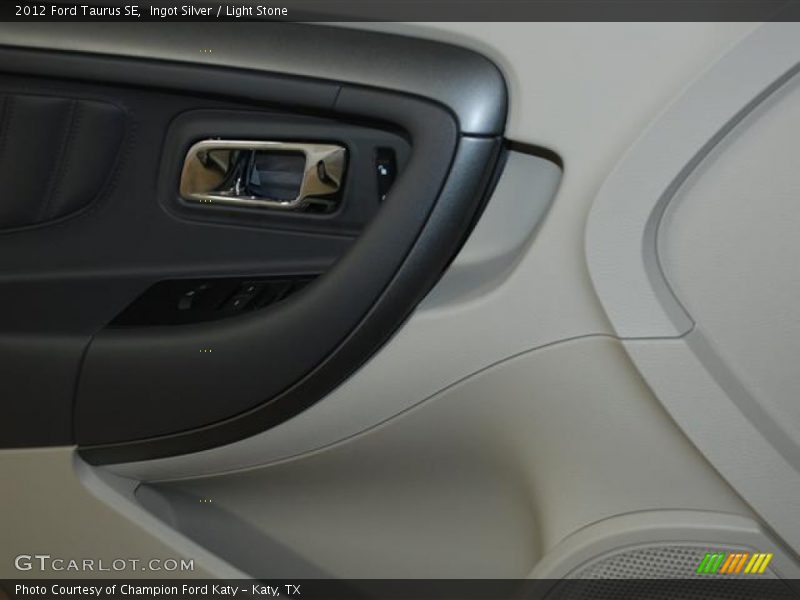 Ingot Silver / Light Stone 2012 Ford Taurus SE