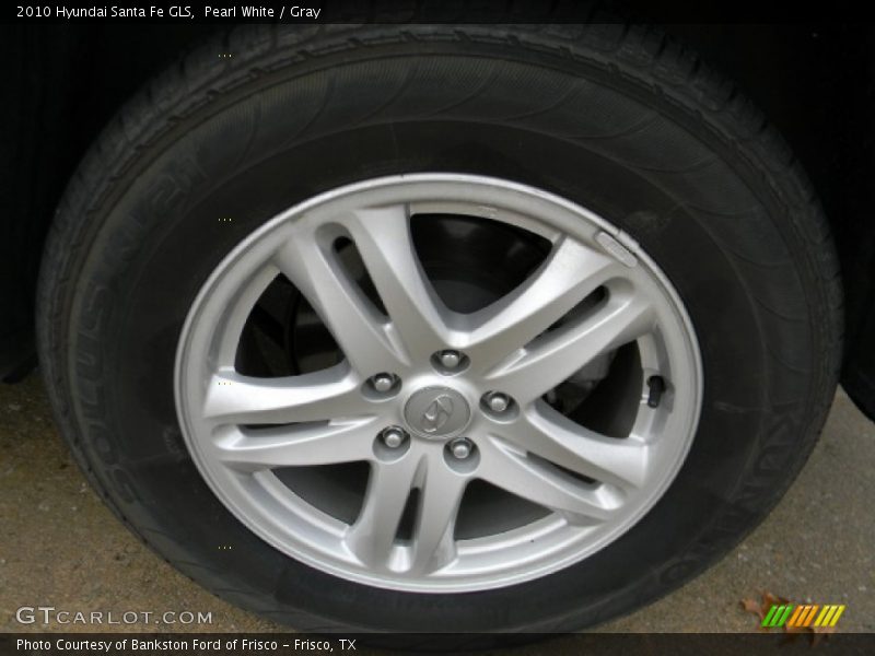 Pearl White / Gray 2010 Hyundai Santa Fe GLS