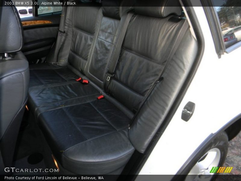 Alpine White / Black 2001 BMW X5 3.0i
