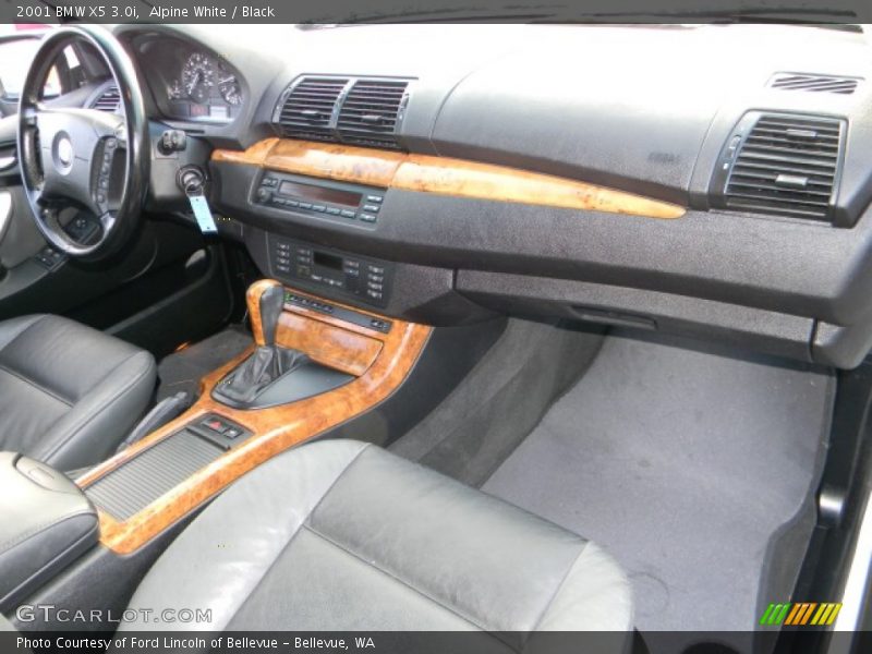 Alpine White / Black 2001 BMW X5 3.0i