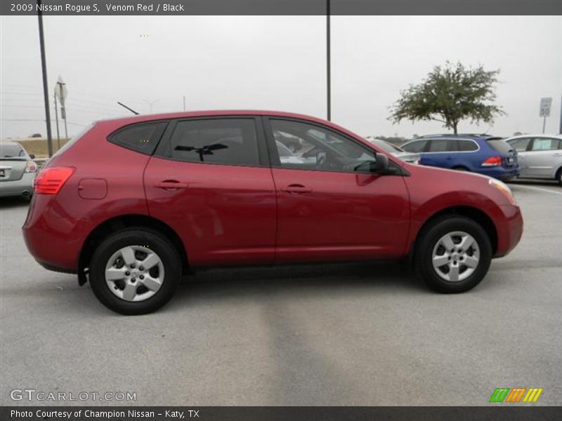 Venom Red / Black 2009 Nissan Rogue S