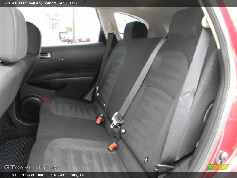 Venom Red / Black 2009 Nissan Rogue S