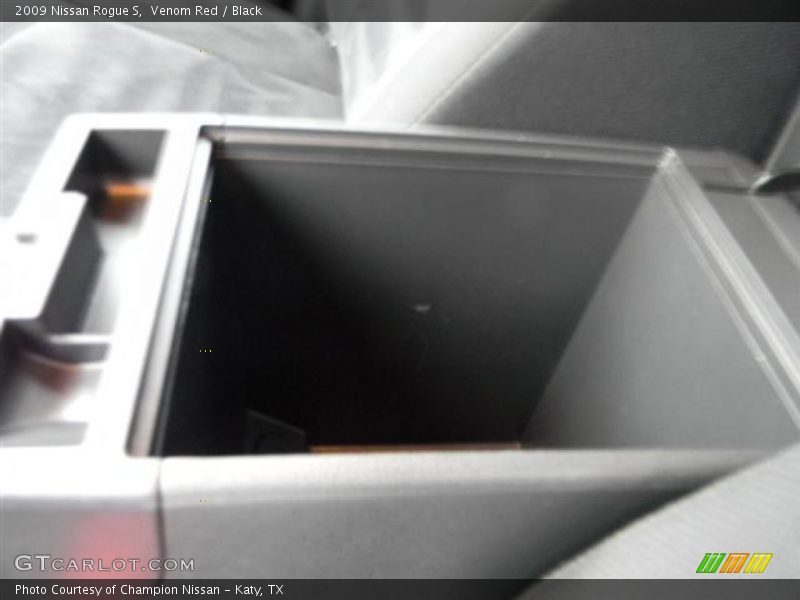 Venom Red / Black 2009 Nissan Rogue S