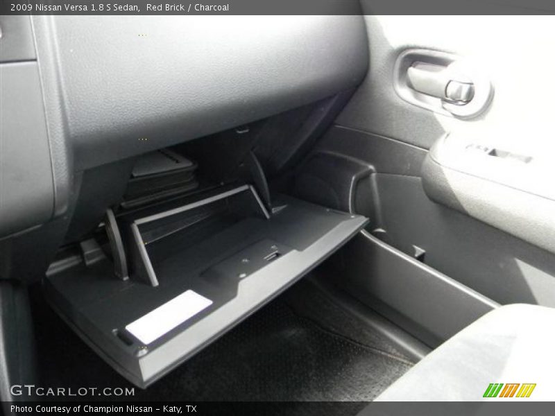 Red Brick / Charcoal 2009 Nissan Versa 1.8 S Sedan