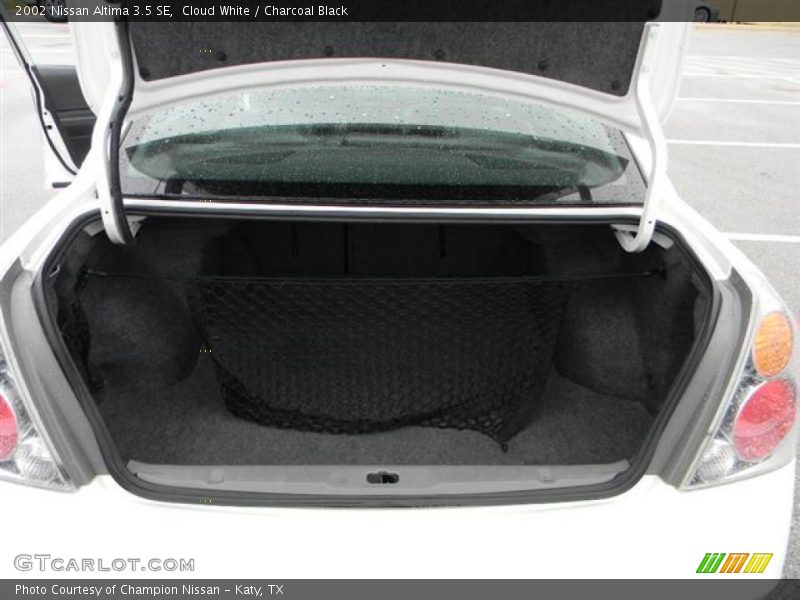 Cloud White / Charcoal Black 2002 Nissan Altima 3.5 SE