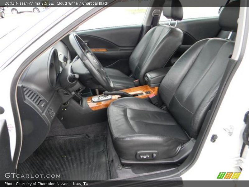 Cloud White / Charcoal Black 2002 Nissan Altima 3.5 SE