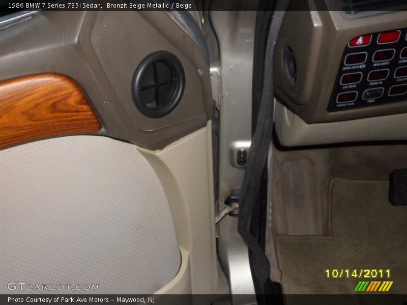 Bronzit Beige Metallic / Beige 1986 BMW 7 Series 735i Sedan