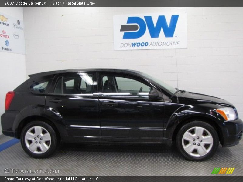 Black / Pastel Slate Gray 2007 Dodge Caliber SXT