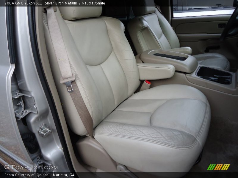 Silver Birch Metallic / Neutral/Shale 2004 GMC Yukon SLE