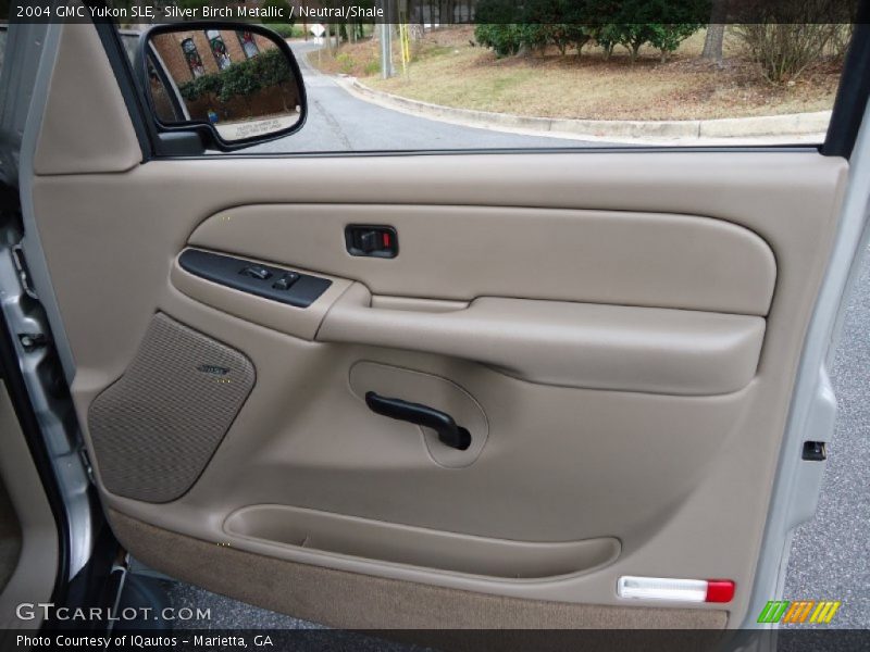 Silver Birch Metallic / Neutral/Shale 2004 GMC Yukon SLE