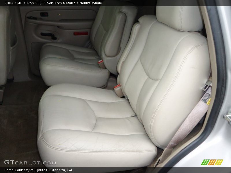 Silver Birch Metallic / Neutral/Shale 2004 GMC Yukon SLE
