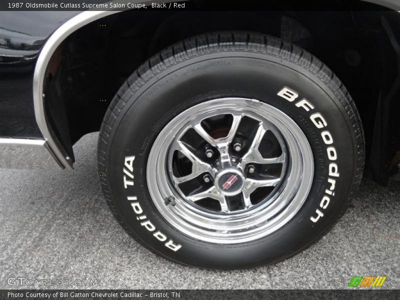 Black / Red 1987 Oldsmobile Cutlass Supreme Salon Coupe