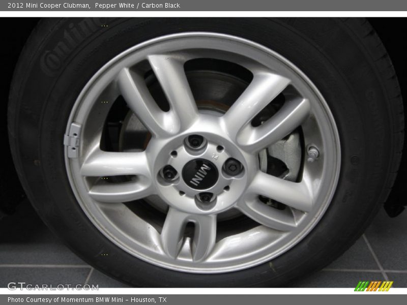 Pepper White / Carbon Black 2012 Mini Cooper Clubman