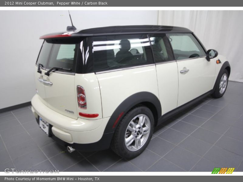 Pepper White / Carbon Black 2012 Mini Cooper Clubman