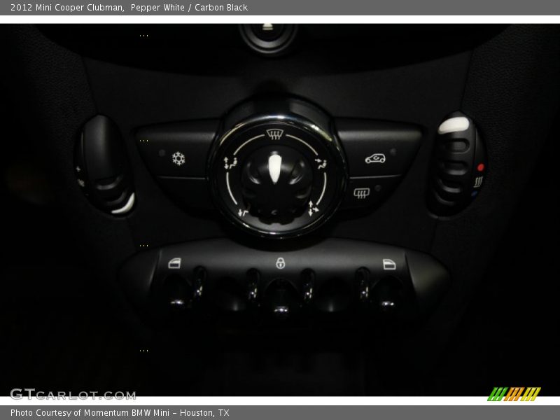 Pepper White / Carbon Black 2012 Mini Cooper Clubman