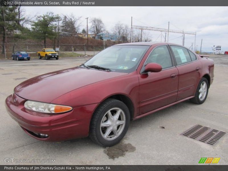 Front 3/4 View of 2002 Alero GL Sedan