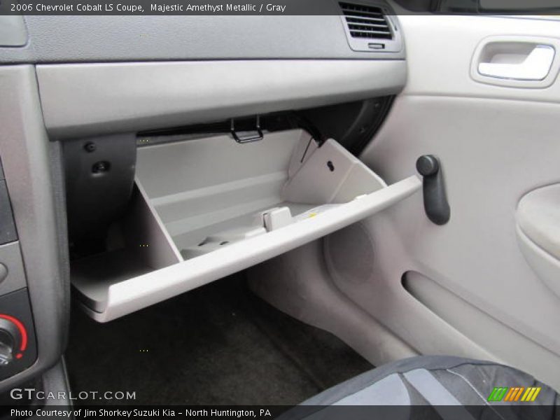 Majestic Amethyst Metallic / Gray 2006 Chevrolet Cobalt LS Coupe