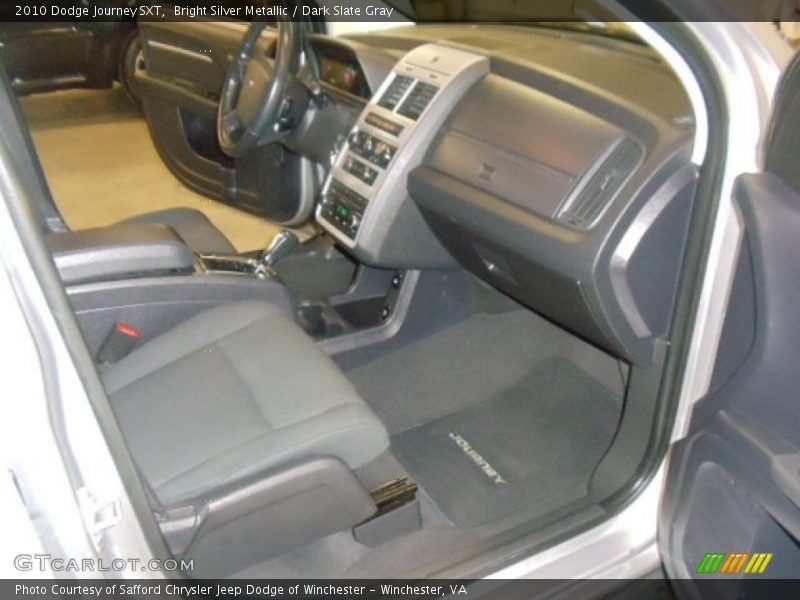 Bright Silver Metallic / Dark Slate Gray 2010 Dodge Journey SXT