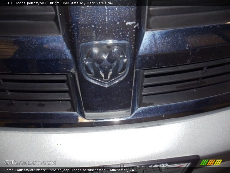 Bright Silver Metallic / Dark Slate Gray 2010 Dodge Journey SXT
