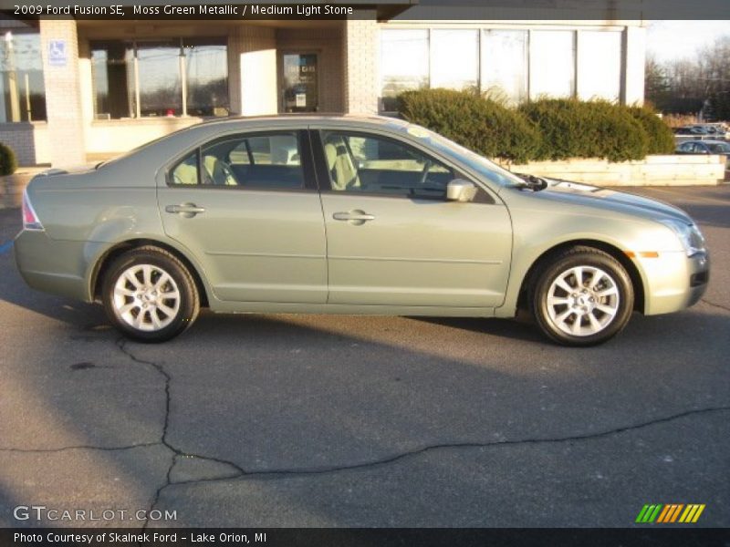 Moss Green Metallic / Medium Light Stone 2009 Ford Fusion SE