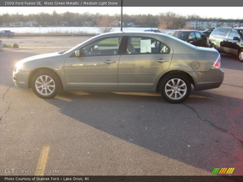 Moss Green Metallic / Medium Light Stone 2009 Ford Fusion SE